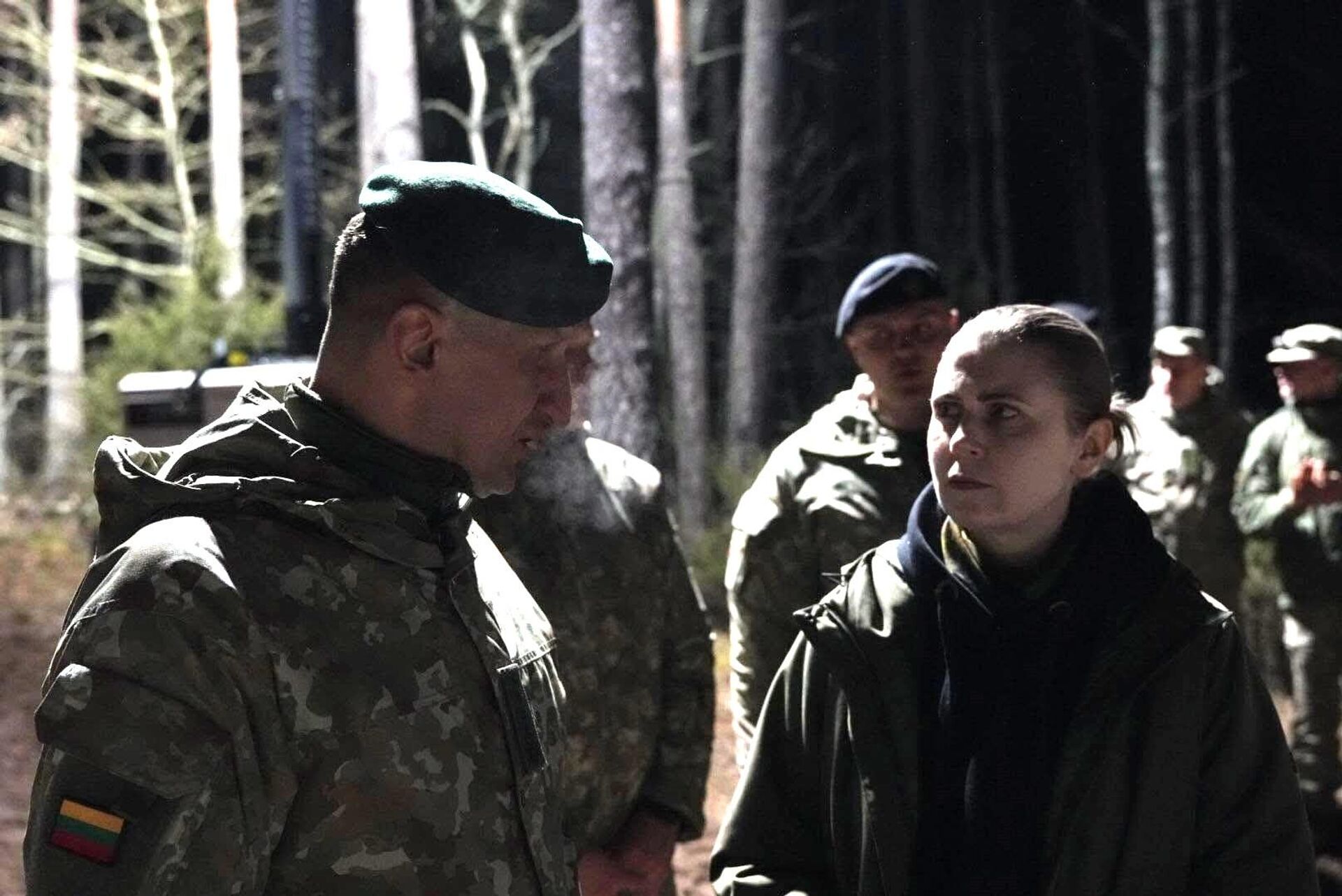 Командующий ВС Литвы Вальдемарас Рупшис и министр обороны Литвы Довиле Шакалене - Sputnik Литва, 1920, 27.03.2025