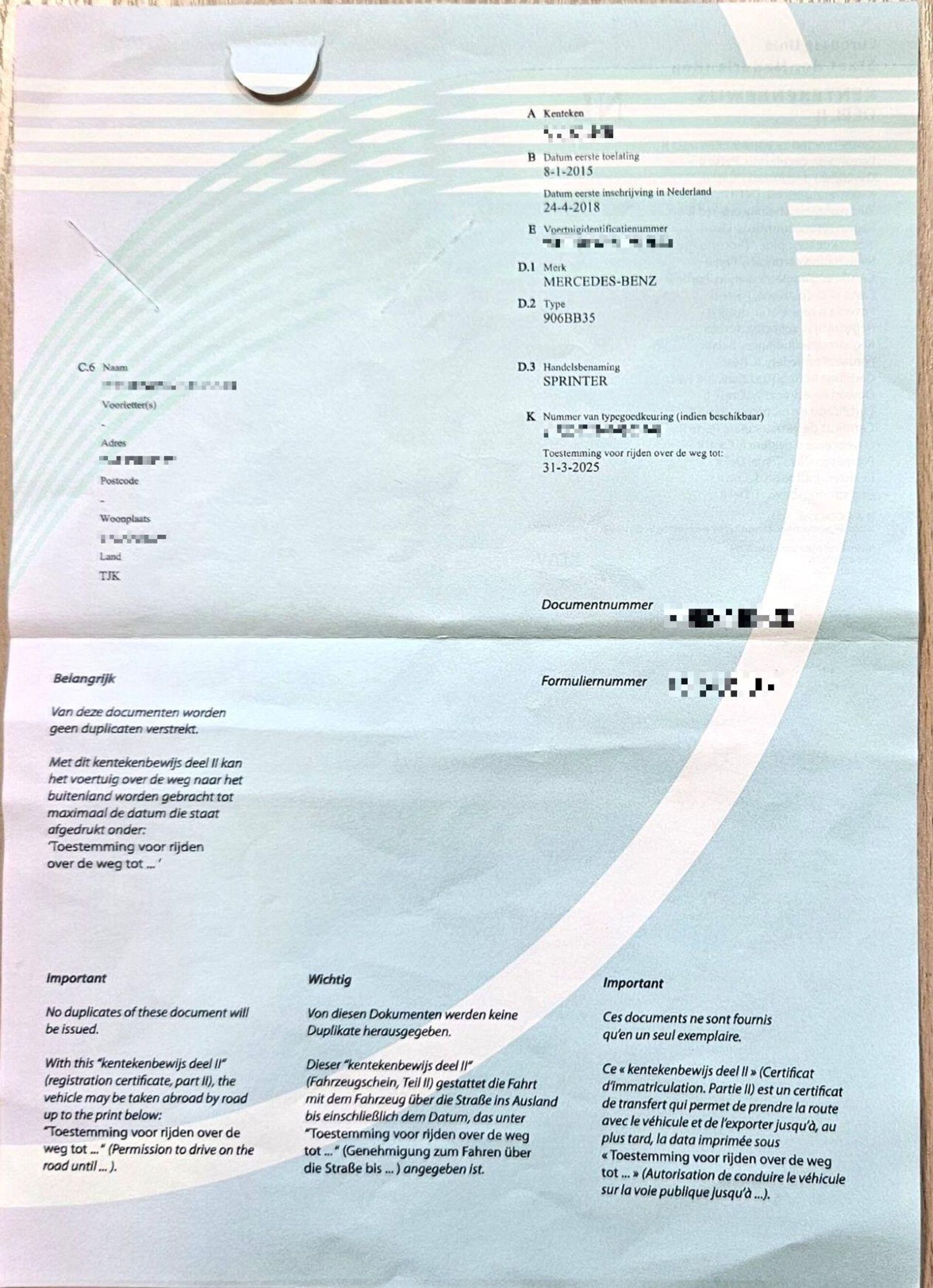 Поддельное нидерландское свидетельство о регистрации автомобиля Поддельное нидерландское свидетельство о регистрации автомобиля - Sputnik Литва, 1920, 01.04.2025