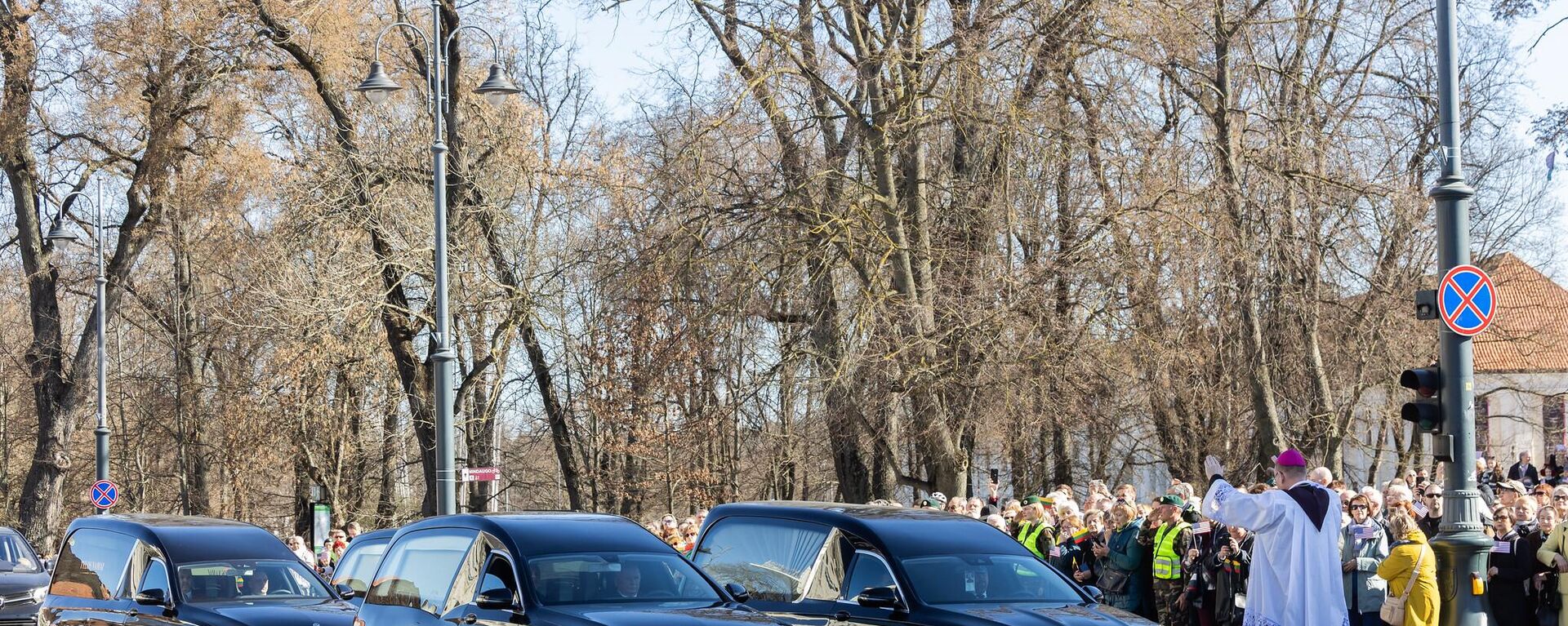 Церемония прощания с погибшими на учениях в Литве военными США - Sputnik Литва, 1920, 03.04.2025