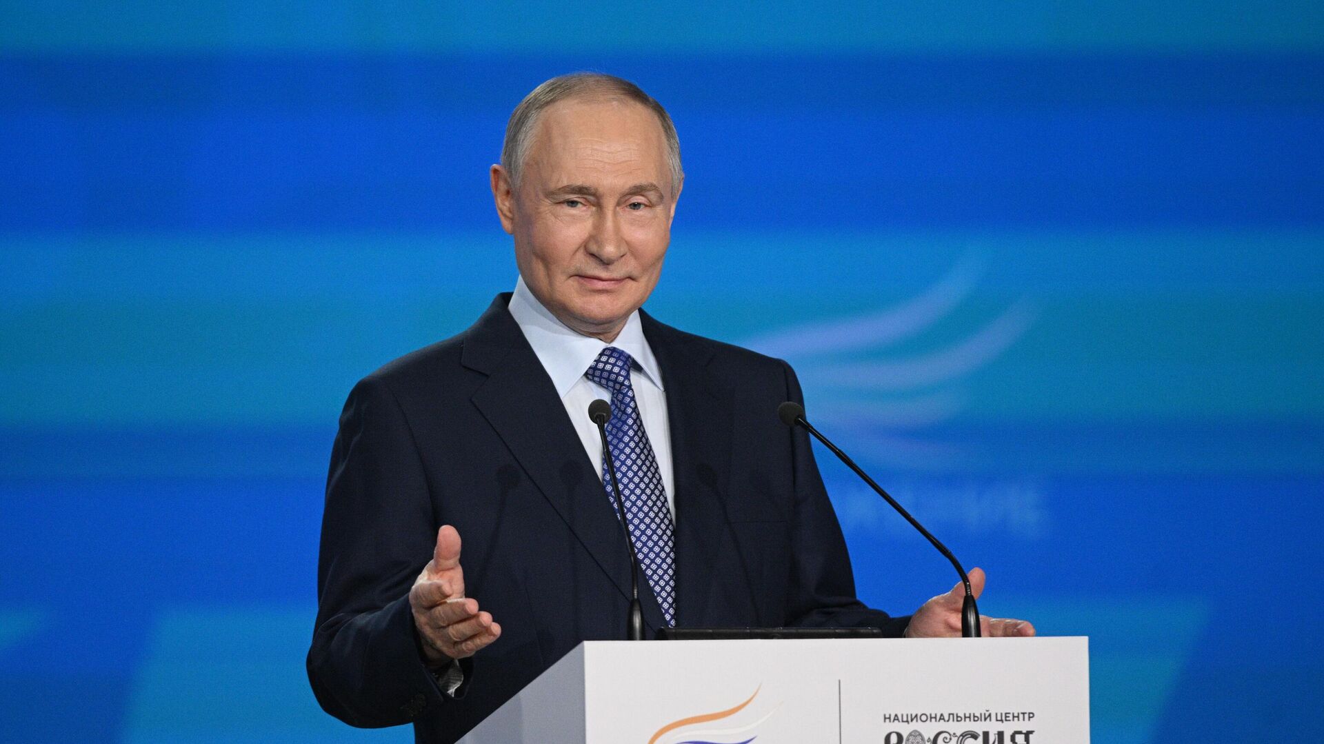 Президент России Владимир Путин Президент России Владимир Путин - Sputnik Литва, 1920, 21.04.2025