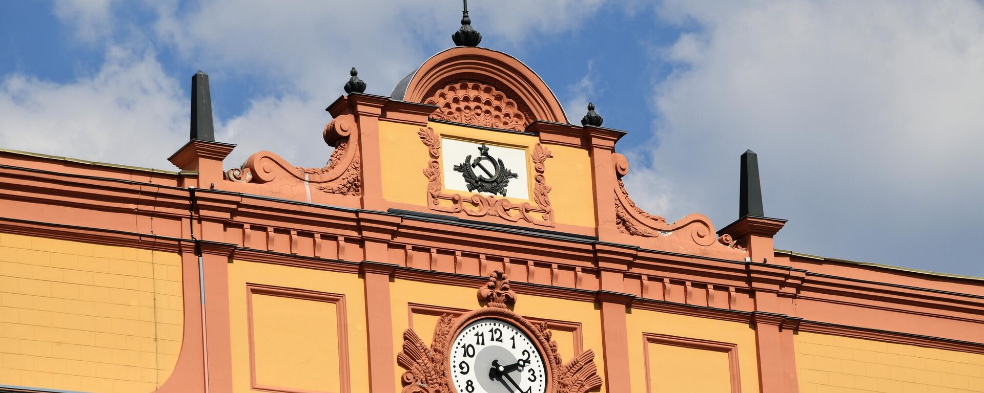 Здание Федеральной службы безопасности (ФСБ) на Лубянской площади в Москве - Sputnik Литва, 1920, 06.05.2025