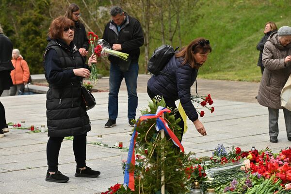 Литва и некоторые другие страны Европы отмечают День победы над фашизмом 8 мая — в день, когда нацистская Германия подписала Акт о капитуляции. Литва и некоторые другие страны Европы отмечают День победы над фашизмом 8 мая — в день, когда нацистская Германия подписала Акт о капитуляции. - Sputnik Литва