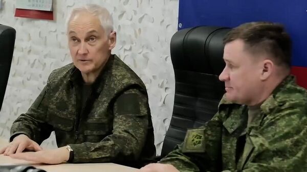 Министр обороны РФ Андрей Белоусов в командном пункте группировки войск Центр - Sputnik Литва