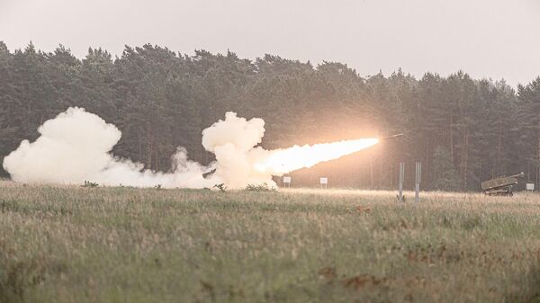 Военные США и Литвы провели учения с боевой стрельбой из РСЗО HIMARS - Sputnik Литва