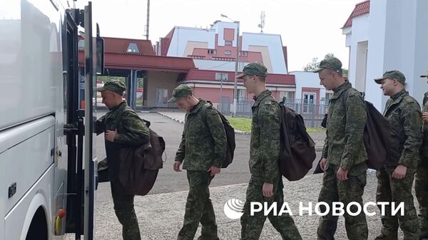 Российские военные, возвращенные из плена в результате обмена - Sputnik Литва