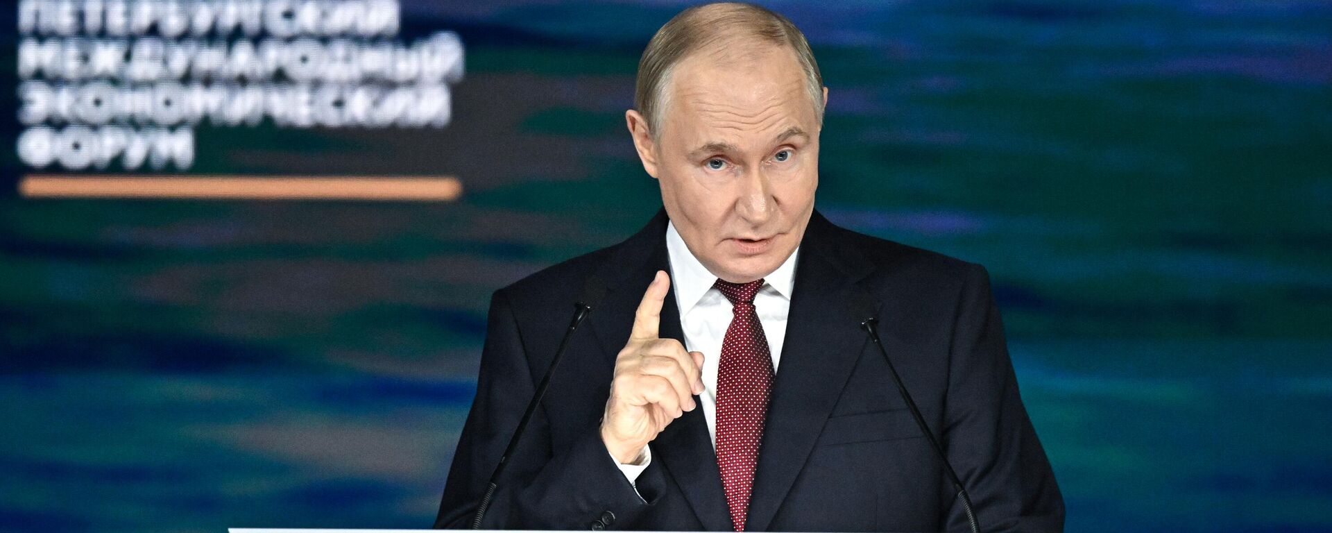 Президент РФ Владимир Путин  - Sputnik Литва, 1920, 20.06.2025