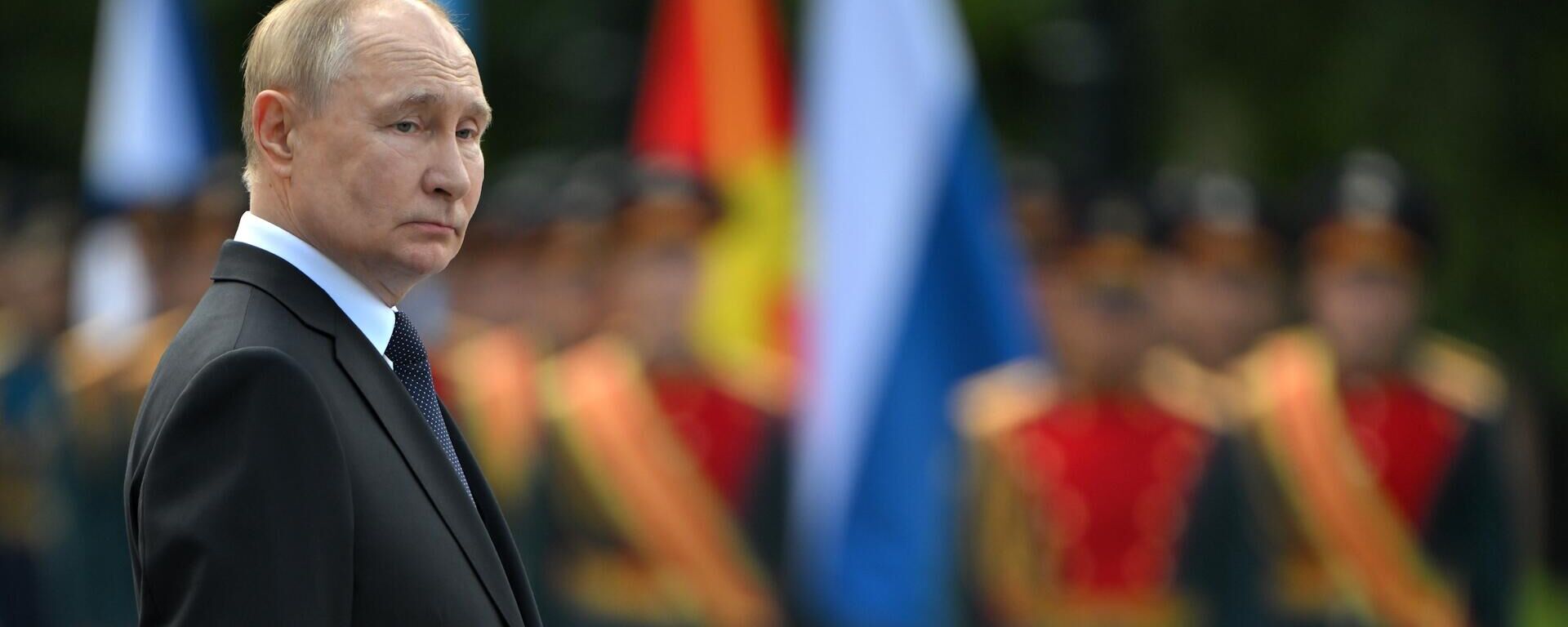 Путин 22 июня принял участие в церемонии возложения венка к Могиле Неизвестного Солдата в Москве - Sputnik Литва, 1920, 22.06.2025