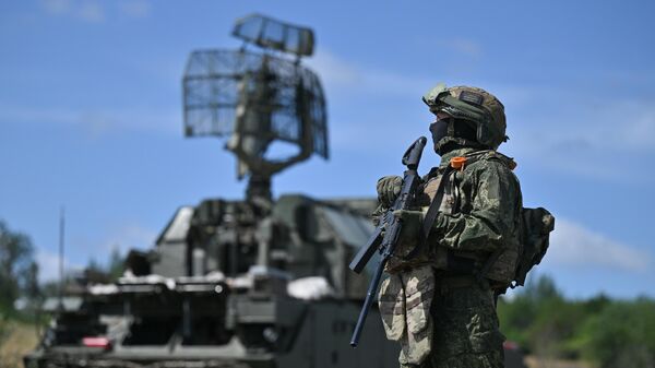 Военнослужащий ВС РФ в зоне СВО - Sputnik Литва