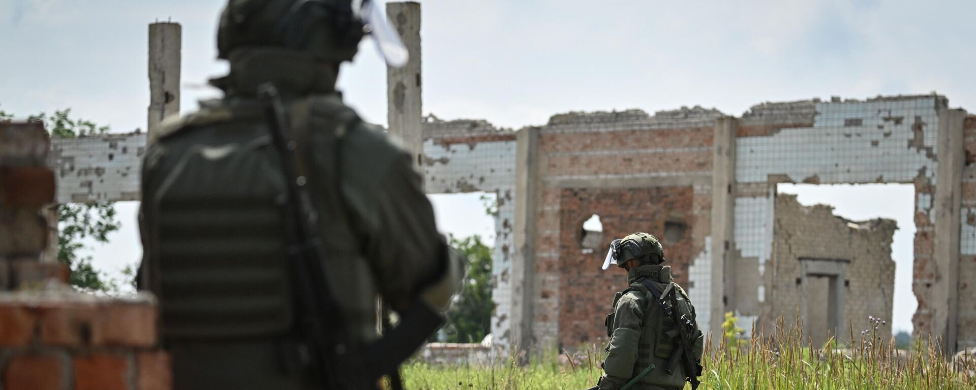 Саперы ВС РФ в зоне СВО - Sputnik Литва, 1920, 22.08.2025