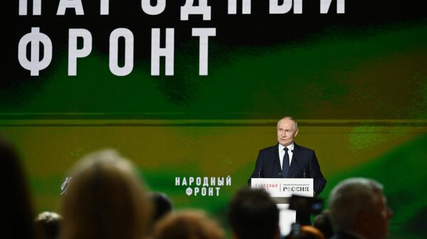 Президент РФ Владимир Путин на форуме Народного фронта Все для Победы! в Москве - Sputnik Литва
