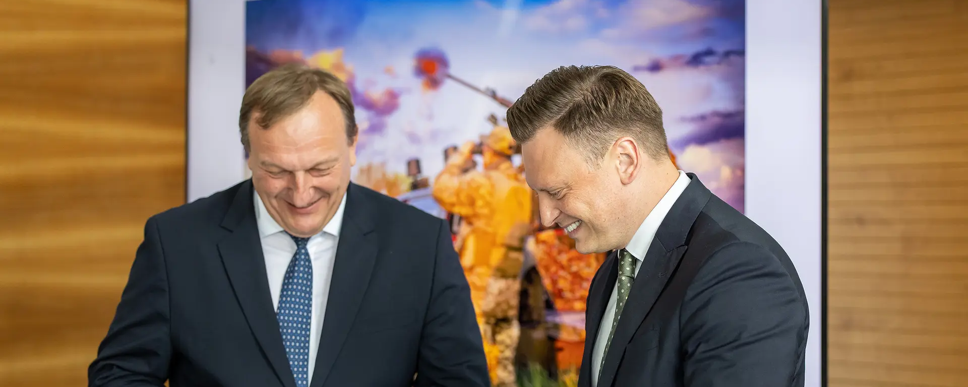 Министр внутренних дел Литвы Владислав Кондратович и мэр Вильнюса Валдас Бенкунскас - Sputnik Литва, 1920, 15.07.2025