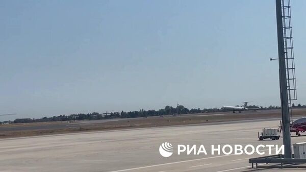 Прибытие российской делегации в Стамбул на переговоры по украинскому урегулированию - Sputnik Литва
