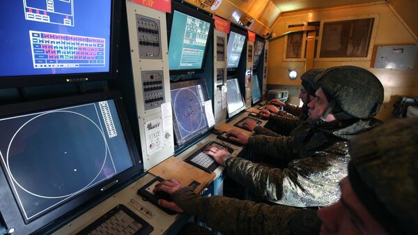 Командный пункт в составе ЗРС С-300В4 ВС РФ, архивное фото - Sputnik Литва