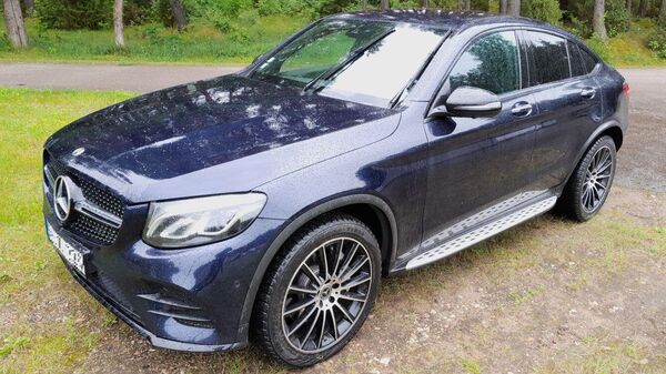Автомобиль Mercedes-Benz GLC, который разыскивали во Франции - Sputnik Литва