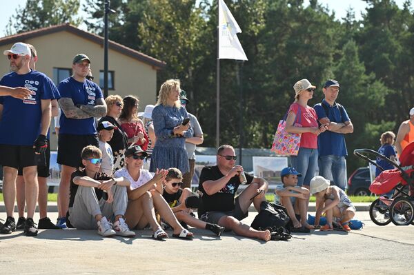 В фильме показан исторически значимый маяк Швянтойи, будни его смотрителей и значение объекта для мореплавателей. - Sputnik Литва