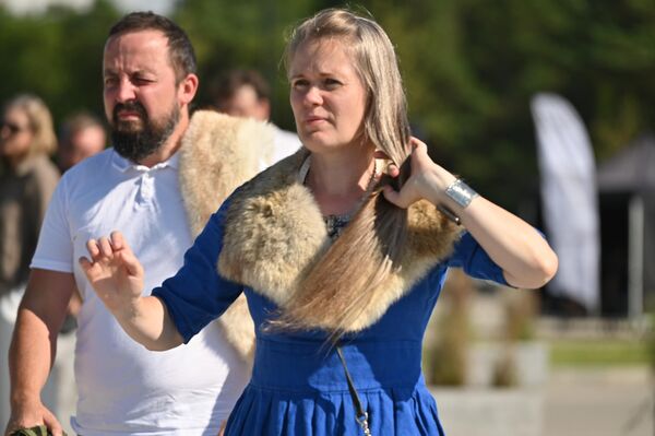 В честь мероприятия на улице Юрос растянулась ярмарка ремесел, на которой были представлены товары, связанные с морем и рыбным промыслом.  - Sputnik Литва