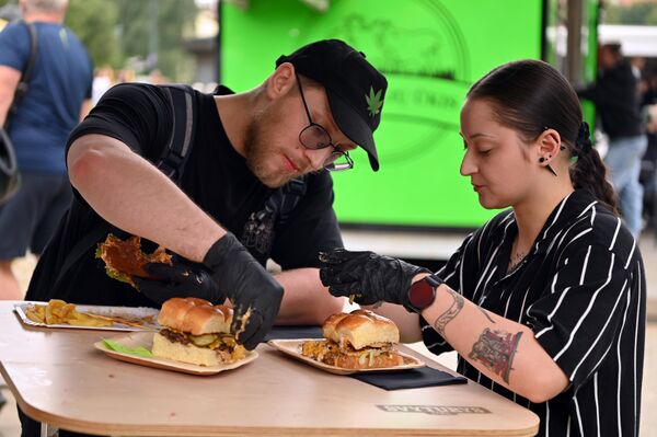 По словам организаторов, в этот раз на мероприятии запланировали гораздо больше развлечений, чем в прошлом году.  - Sputnik Литва