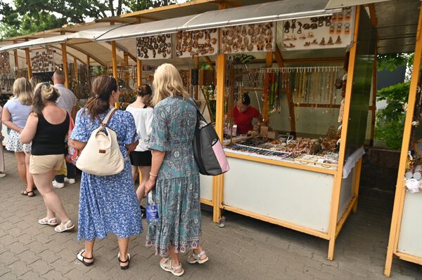 Жолинес (&quot;травник&quot;) — старинный земледельческий праздник освящения первых плодов нового урожая, цветов и целебных трав. - Sputnik Литва