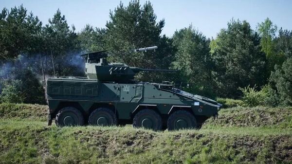 Боевая машина пехоты Vilkas ВС Литвы, архивное фото - Sputnik Литва