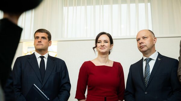 Депутаты Сейма Литвы Ремигиюс Жемайтайтис, Инга Ругинене и Аурелиюс Верига - Sputnik Литва