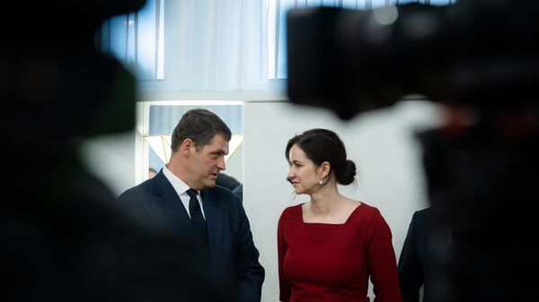 Глава партии Заря Нямунаса Ремигиюс Жемайтайтис и премьер-министр Литвы Инга Ругинене - Sputnik Литва