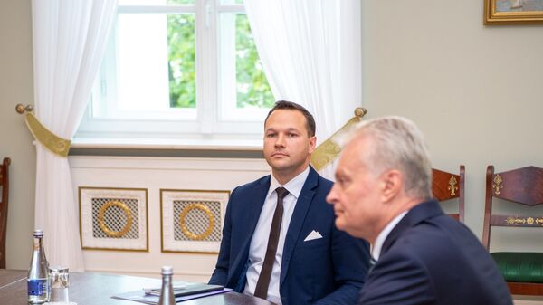 Кандидат на пост министра экономики Эдвинас Грикшас и президент Литвы Гитанас Науседа - Sputnik Литва