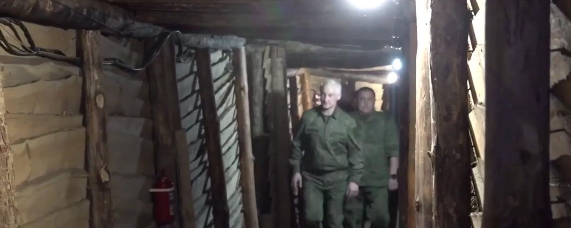 Министр обороны России Андрей Белоусов заслушал доклады по текущей обстановке в группировке Центр - Sputnik Литва, 1920, 28.08.2025