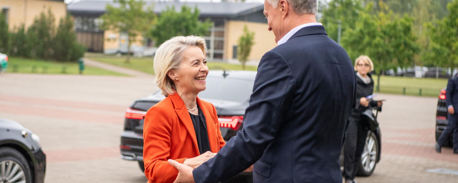 Глава Еврокомиссии Урсула фон дер Ляйен и президент Литвы Гитанас Науседа - Sputnik Литва, 1920, 01.09.2025