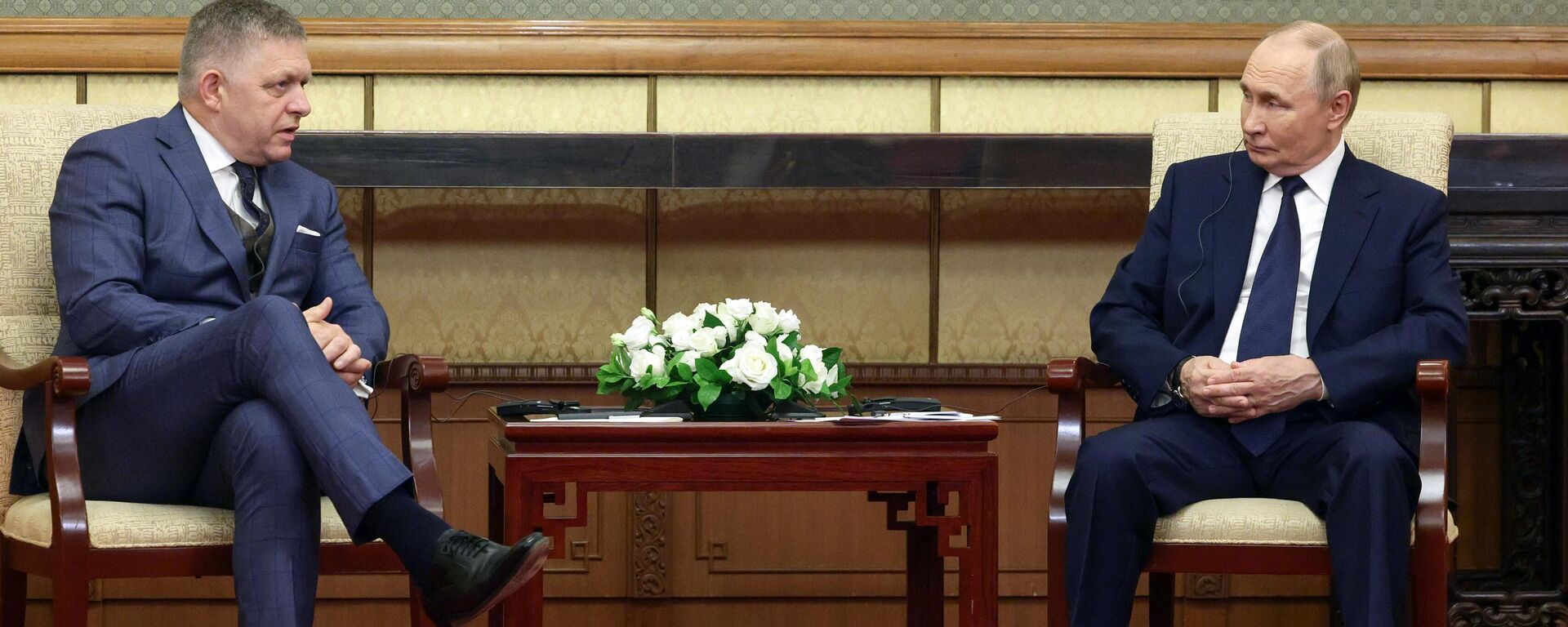 Президент РФ Владимир Путин и председатель правительства Словакии Роберт Фицо Президент РФ Владимир Путин и председатель правительства Словакии Роберт Фицо - Sputnik Литва, 1920, 02.09.2025