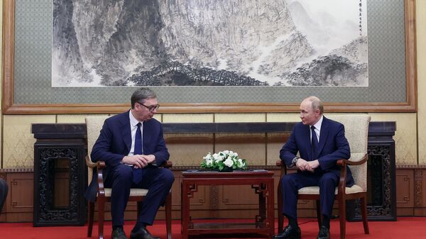 Президент РФ Владимир Путин и президент Сербии Александр Вучич - Sputnik Литва