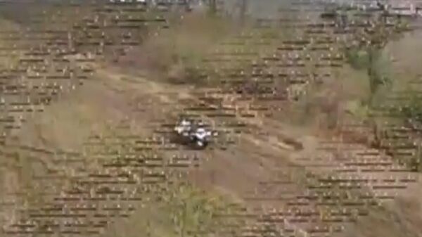 Уничтожение квадроцикла снабжения ВСУ под Северском в ДНР - Sputnik Литва