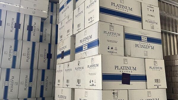 Партия контрабандных сигарет, которую перехватили литовские таможенники - Sputnik Литва