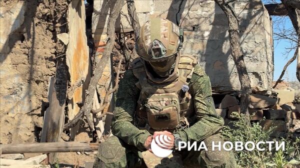 Старший разведчик: боевиками ВСУ в районе днепропетровской Сосновки руководили иностранные наемники - Sputnik Литва