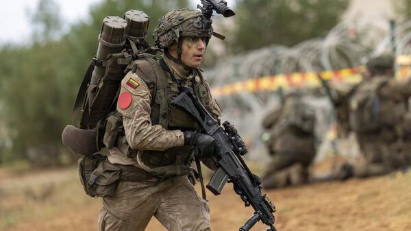 Военнослужащий армии Литвы - Sputnik Литва