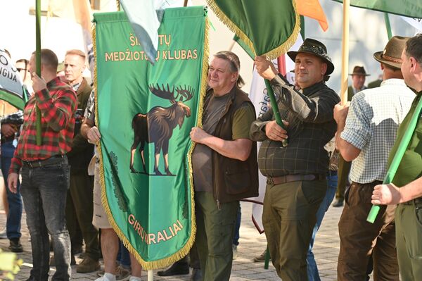 &quot;Мы хотим показать, познакомить с тем, чем дышит охотник, чем мы живем&quot;, — поделился основатель Литовского общества охотников Гитис Мисюкявичюс. - Sputnik Литва