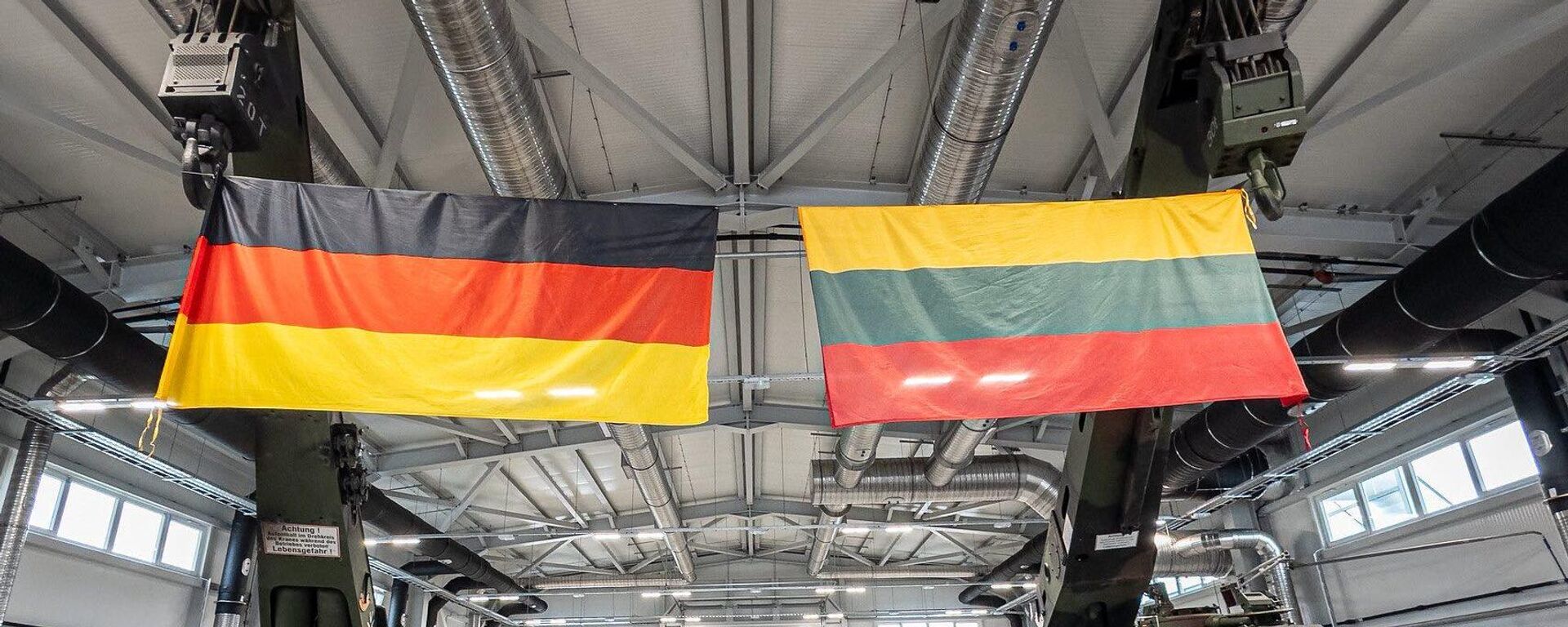 Пункт материально-технического обеспечения для немецкой бригады в Рукле - Sputnik Литва, 1920, 30.09.2025