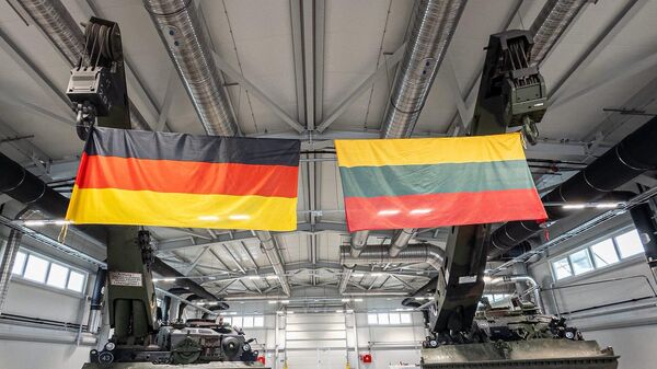 Пункт материально-технического обеспечения для немецкой бригады в Рукле - Sputnik Литва