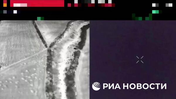 Крупный подземный пункт управления тяжелыми украинскими дронами Баба-Яга уничтожен под Красноармейском - Sputnik Литва