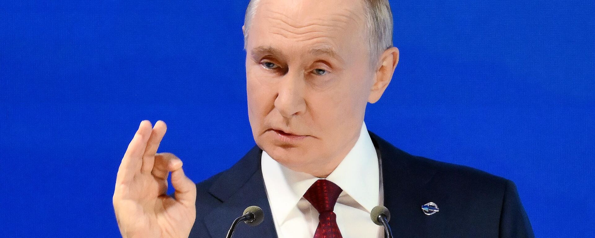 Президент РФ Владимир Путин на дискуссионном клубе Валдай - Sputnik Литва, 1920, 02.10.2025