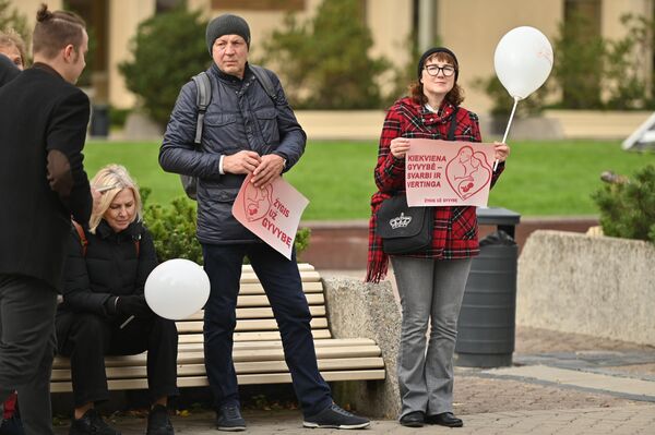Организаторы выразили надежду, что мероприятие станет традиционным и распространится на другие столицы стран Балтии. - Sputnik Литва