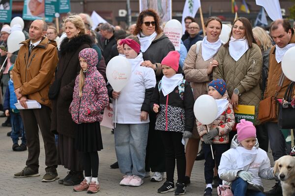Сейм рассматривает закон о репродуктивном здоровье, который легализует бесплатную контрацепцию. По мнению инициаторов, аборт — это медицинская процедура, а значит, он также должен компенсироваться. - Sputnik Литва