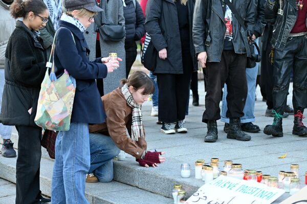 Надпись на плакате: &quot;Свободу Палестине&quot;. - Sputnik Литва