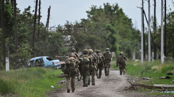 Российские военнослужащие в зоне СВО, архивное фото - Sputnik Литва