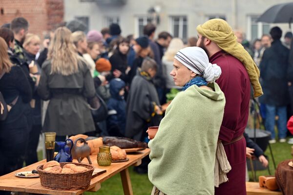 Праздник прошел 11 октября у бастиона Вильнюсской городской стены. - Sputnik Литва