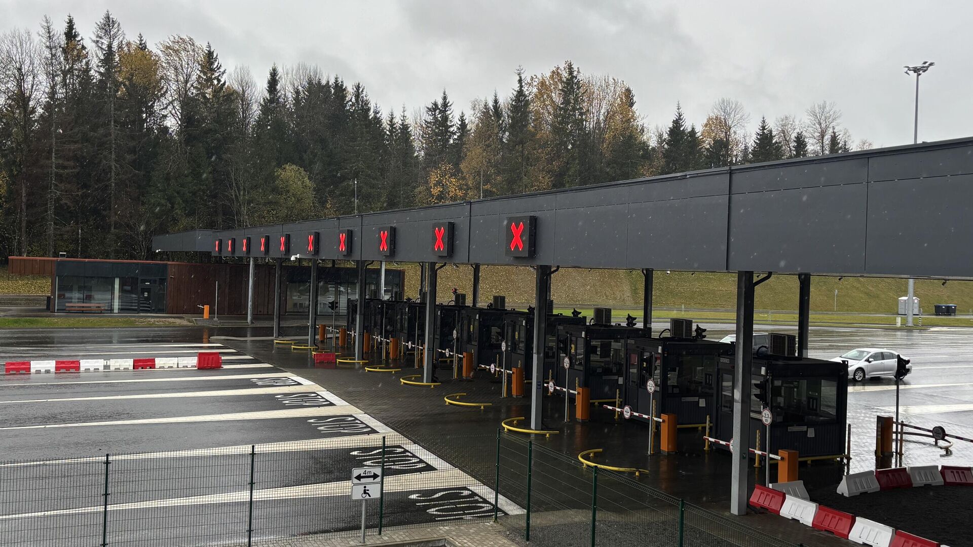 Пункт пропуска Мядининкай на границе Литвы и Белоруссии - Sputnik Литва, 1920, 27.10.2025