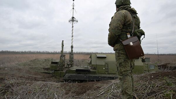 Командный пункт в составе зенитно-ракетной  системы (ЗРС) - Sputnik Литва