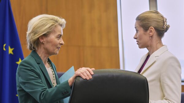 Глава Еврокомиссии Урсула фон дер Ляйен и глава евродипломатии Кая Каллас - Sputnik Литва