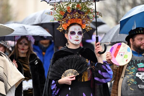Мексиканская община пригласила всех желающих присоединиться к мероприятию. - Sputnik Литва