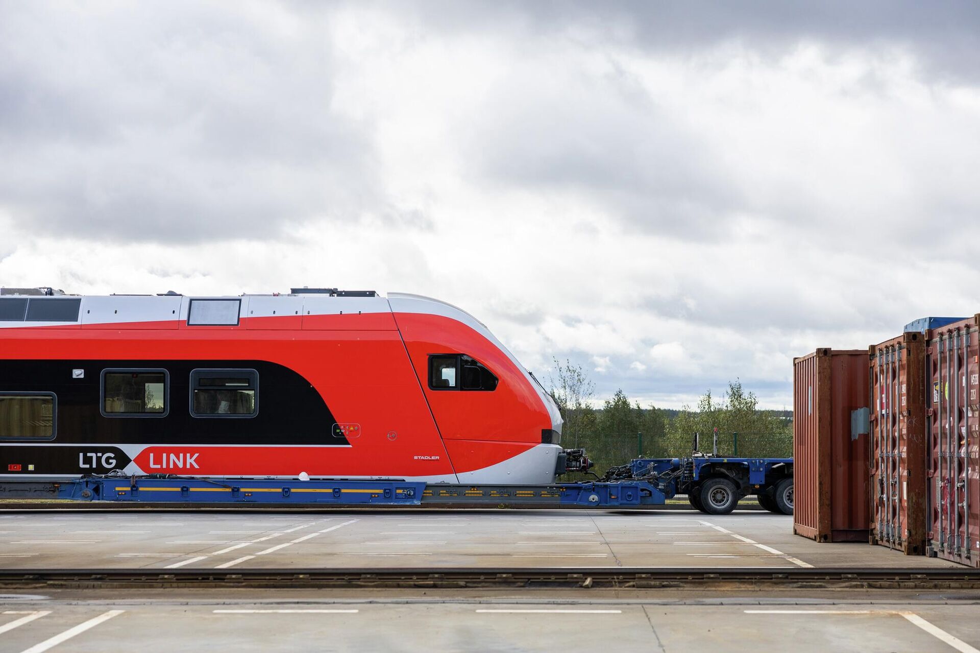 Испытания электропоезда Stadler Flirt в Литве - Sputnik Литва, 1920, 06.11.2025