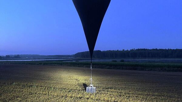 Метеозонд с контрабандными сигаретами, архивное фото - Sputnik Литва